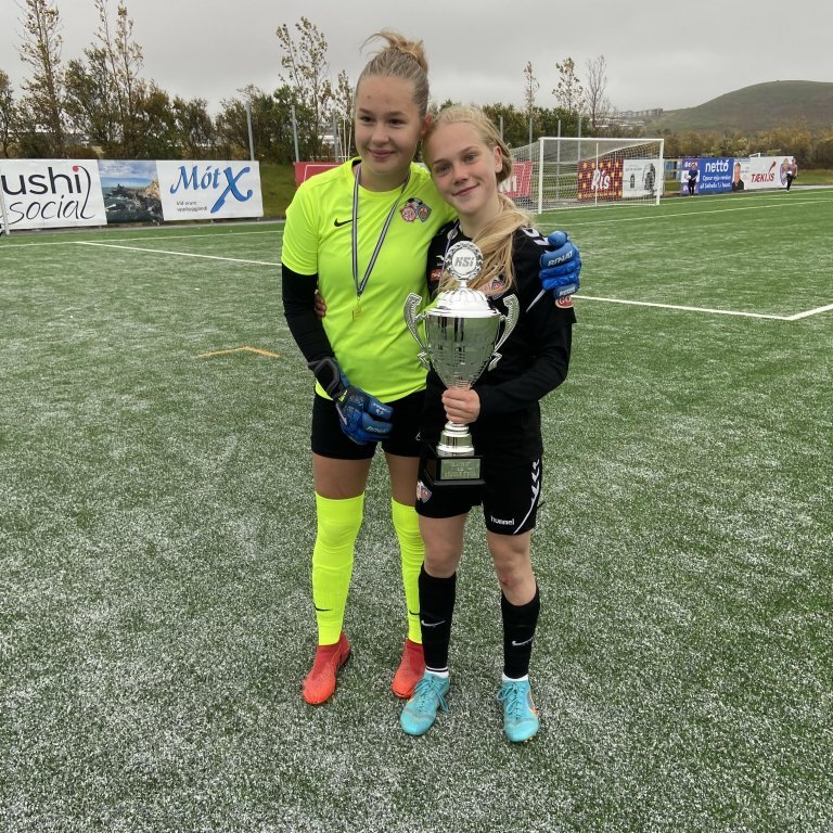 tinna-og-karlottabjork