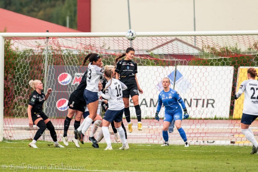 Þór/KA og Keflavík mættust í lokaumferð Íslandsmótsins 2021. Mynd: Egill Bjarni Friðjónsson.