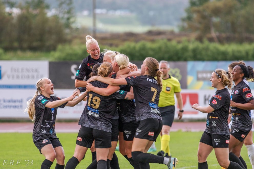 Jöfnunarmarkinu fagnað af mikilli ástríðu. Mynd: Egill Bjarni Friðjónsson.