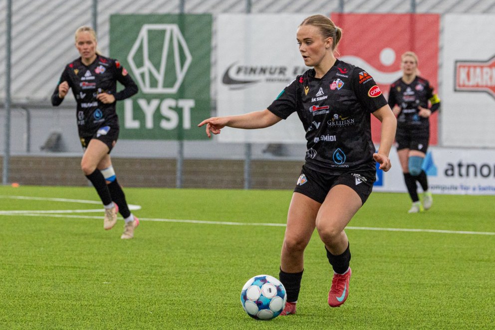 Bríet Fjóla Bjarnadóttir í leik með Þór/KA fyrr í sumar. Mynd: Ármann Hinrik.
- - -