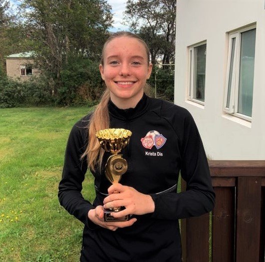 Krista Dís Kristinsdóttir er ein af okkar stelpum sem æfa með yngri landsliðum Íslands í vikunni. Hé…