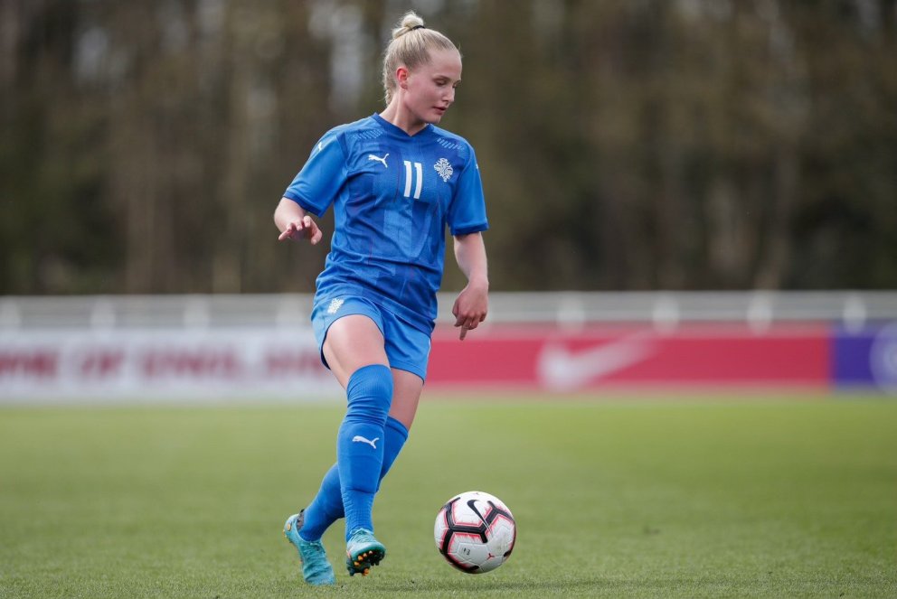 María Catharina Ólafsdóttir Gros í landsliðstreyjunni. Hún á að baki samtals 33 landsleiki með U16, …