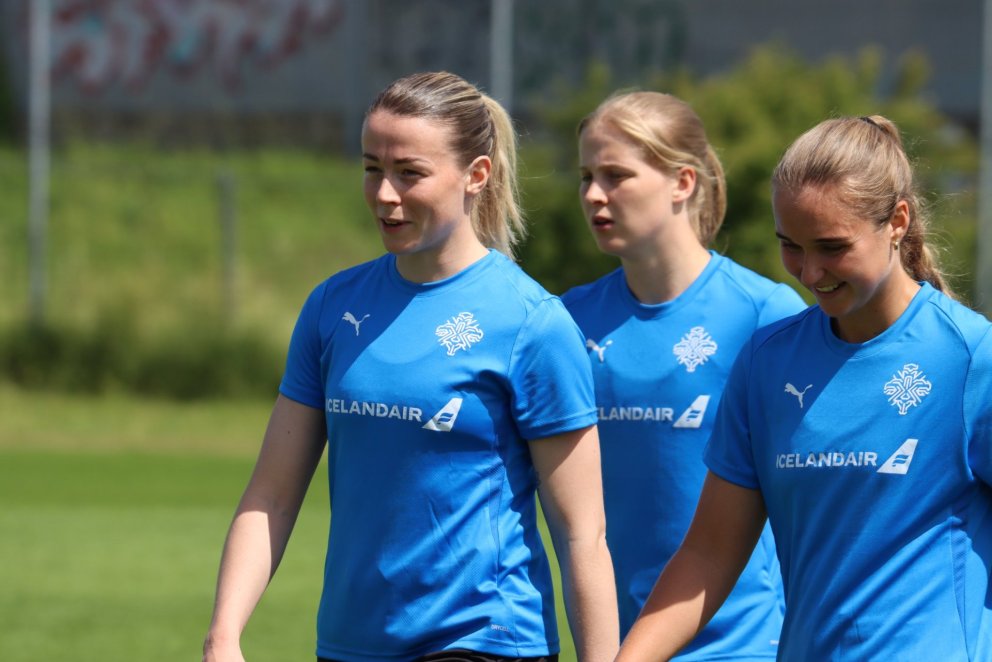 Sandra María ásamt liðsfélögum, Emilíu Kiær Ásgeirsdóttur og Alexöndru Jóhannsdóttur, fyrr á árinu. …