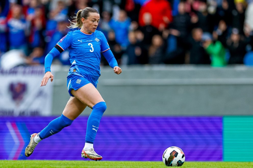 Sandra María Jessen í leik með íslenska landsliðinu í október. Mynd: KSÍ.
- - -