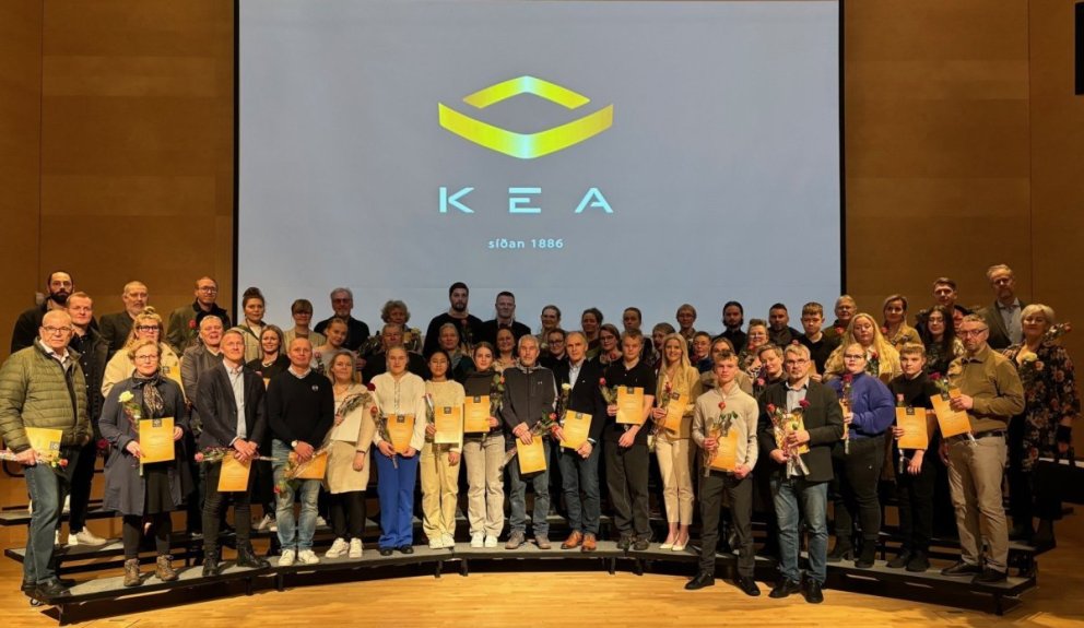 Fulltrúar styrkþega við athöfnina í Hofi í gær. Mynd: KEA.is.