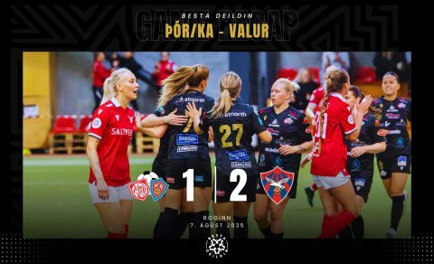Leikmenn Þórs/KA fagna marki Söndru Maríu Jessen úr víti í leiknum. Mynd: Ármann Hinrik.
- - -