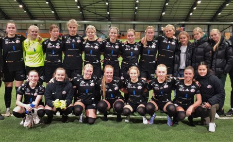 Leikmenn, liðsstjórar og þjálfarar dagsins.