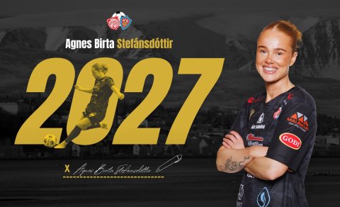 Agnes Birta Stefánsdóttir undirritar nýjan samning