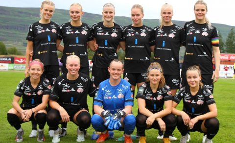 Byrjunarlið Þórs/KA gegn Val 27. júlí 2021. Fremri röð frá vinstri: Colleen Kennedy, Hulda Björg Han…