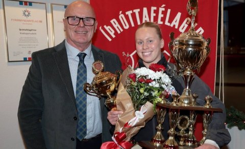 Hulda Björg Hannesdóttir, íþróttakona Þórs 2025, ásamt Ragnari Sverrissyni, sem er frumkvöðull að va&hellip;