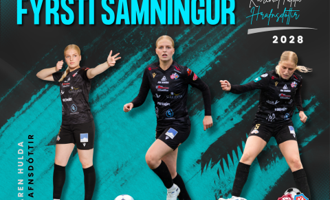 Karen Hulda Hrafnsdóttir undirritar sinn fyrsta samning