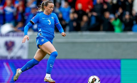 Sandra María Jessen í leik með íslenska landsliðinu í október. Mynd: KSÍ.
- - -