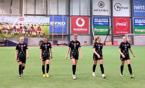 Þær spiluðu fyrri hálfleikinn og tóku nokkra góða spretti í leikhléinu. Emelía Ósk Krüger, Bríet Jóh…