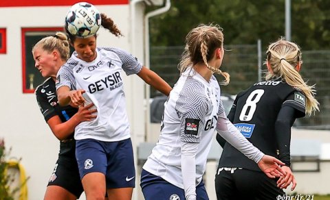 Úr leik liðanna í Pepsi Max-deildinni í september 2021. Leikurinn endaði með markalausu jafntefli. M…