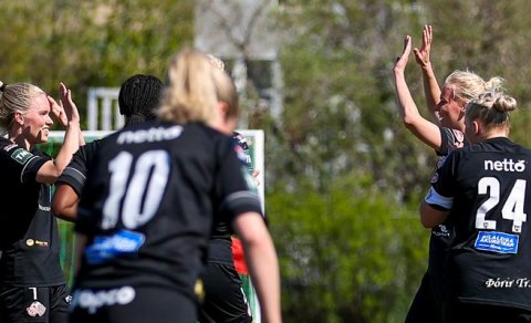 Marki fagnað. Það gerðist sex sinnum í leiknum. Mynd: Þórir Tryggva